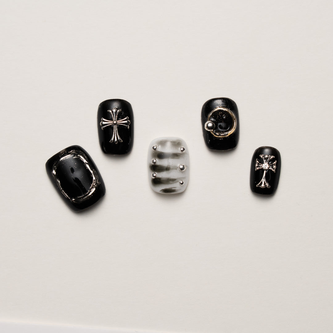 Gothic Relic – Cross Detail Unisex Press-On Nails